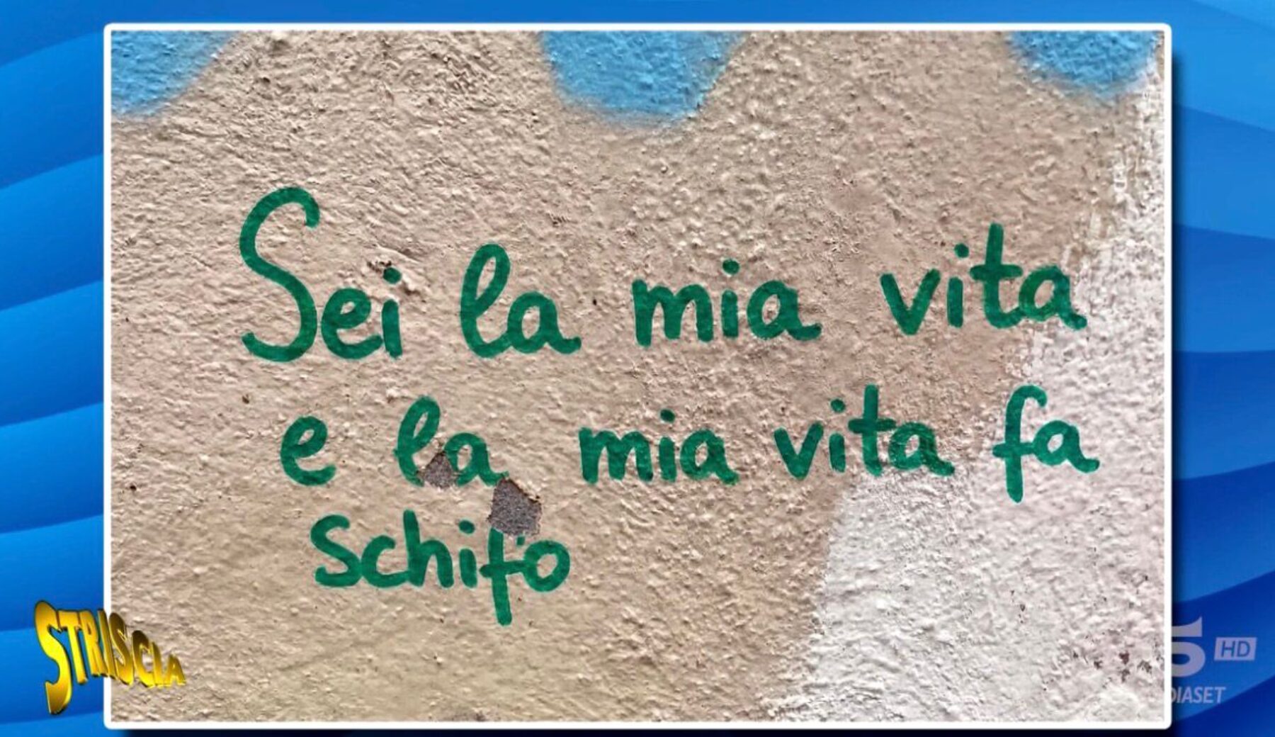 Cartelli di Militello: “Sei la mia vita e la mia vita fa schifo”