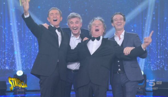 Ciak, si gira! Picone e quel bacio piccolissimo alla suora…