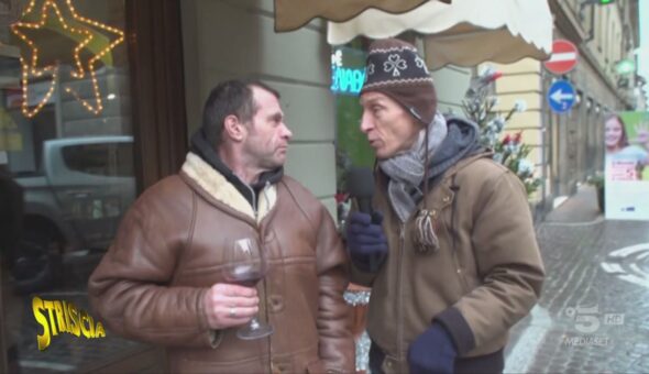 Gli esilaranti saluti di Militello: «E ciulare, quand'è che ciuli?»