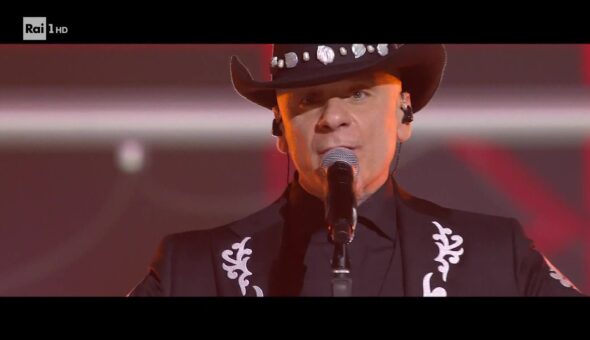 J-Ax a Sanremo: la Schlein è la sua fan numero 1