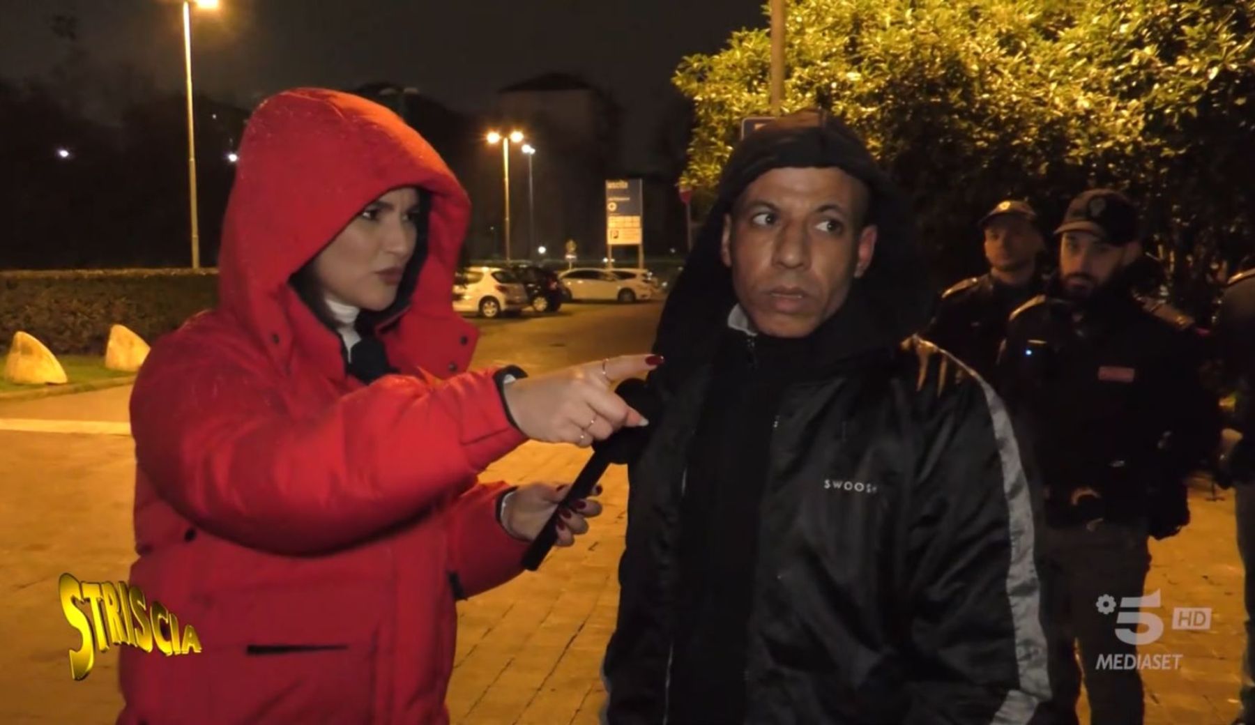 Milano violenta, minacciata Rajae Bezzaz: «Giornalista del c***o!»