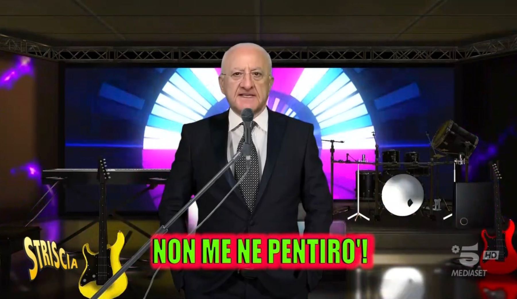 Vincenzo De Luca trionfa a Salerno. Ecco la hit del nuovo sindaco contro l’autonomia differenziata