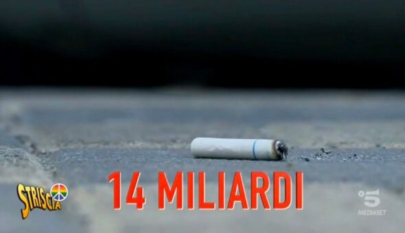 La campagna di Striscia contro il fumo e i mozziconi a terra: una cattiva abitudine ancora molto diffusa