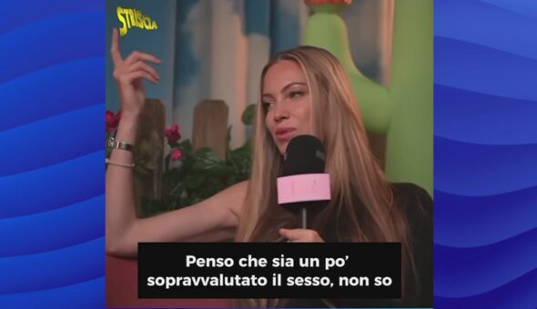 POV: sei Taylor Mega al primo date