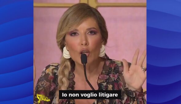 Selvaggia Lucarelli sbotta per gli spoiler su L'isola dei famosi e arriva la frecciata di Fedez
