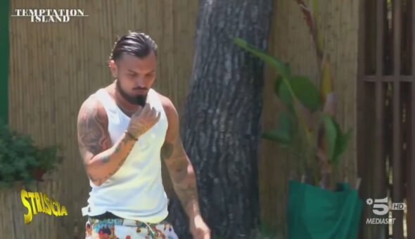 POV Temptation Island: ti hanno appena cambiato il piano ferie